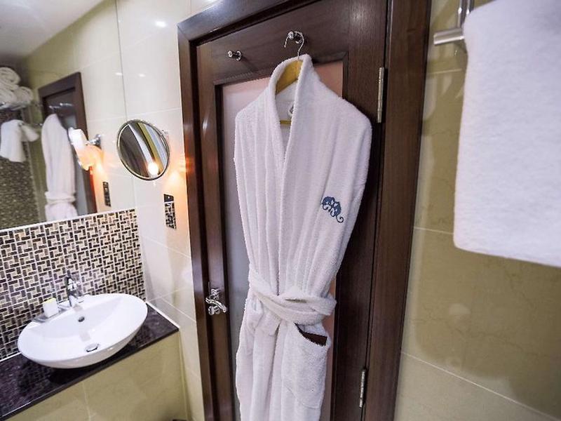 77FBE00D6649DB8CDDD34A11046E0930