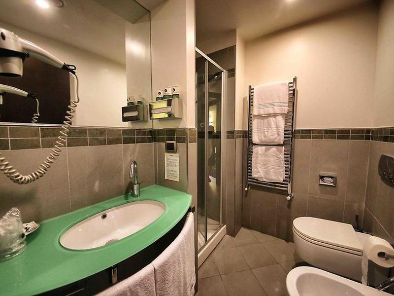 9DA0DB00DA720F7FBC96AB7E62410F5A