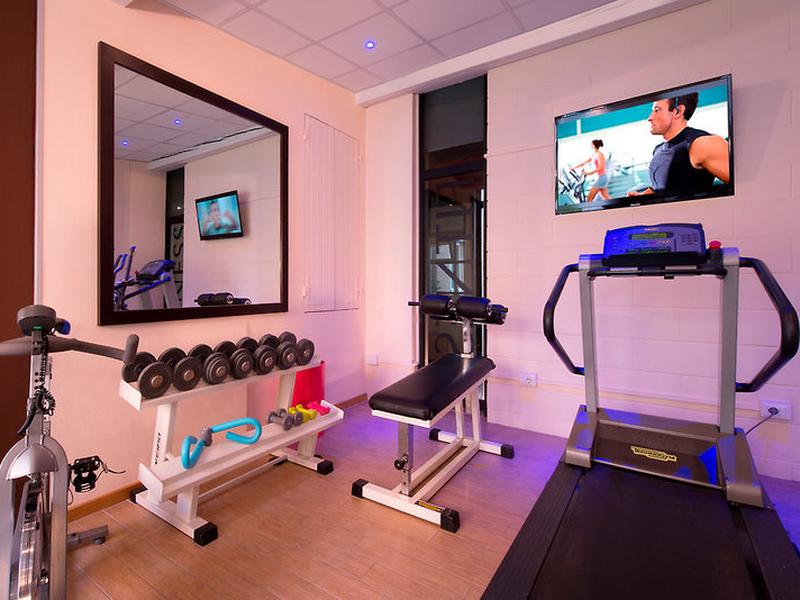 CE85DCB98544380C90C73F7D99BAD7ED