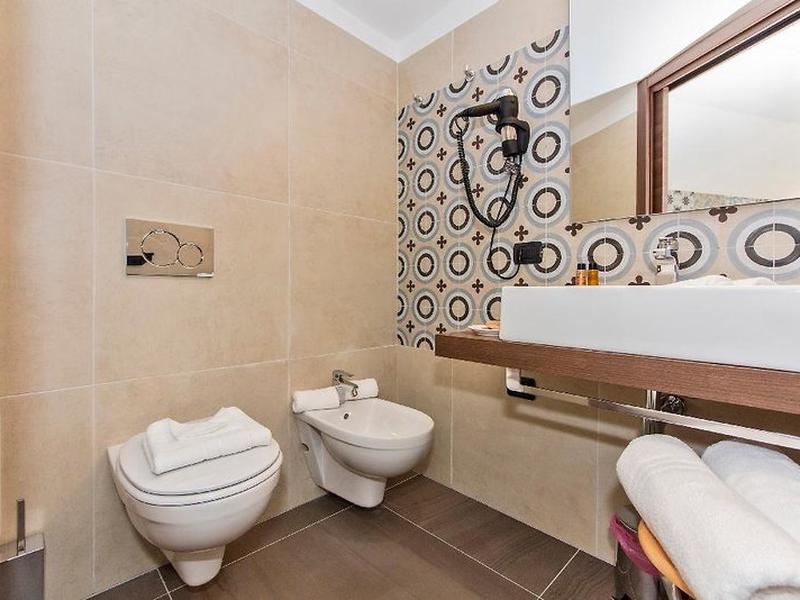 C877D44C6C32A9ECF5BE4C707FE60B88