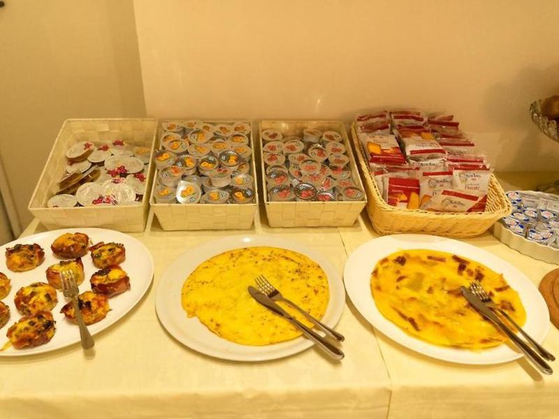 EF7F899D384B8ADB855E51E5FF940593