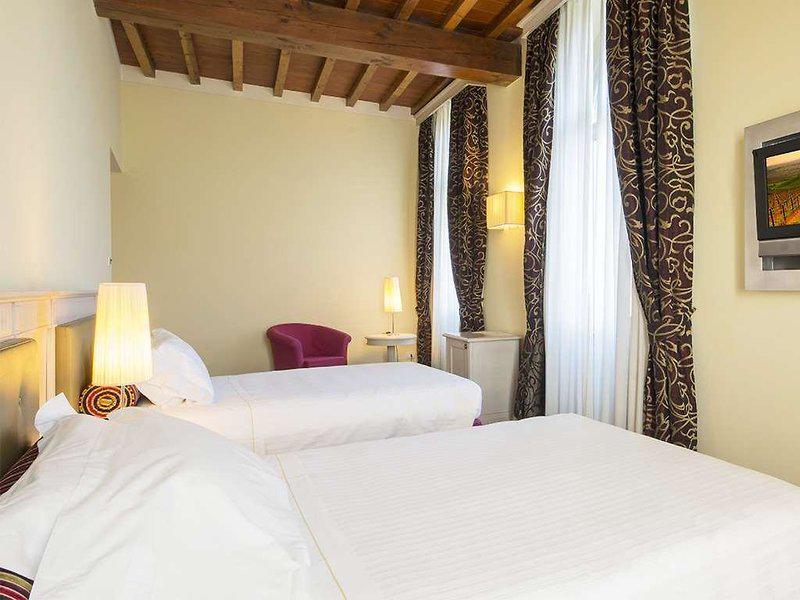 176CA6FE59AFE49758579852BBBEC83F