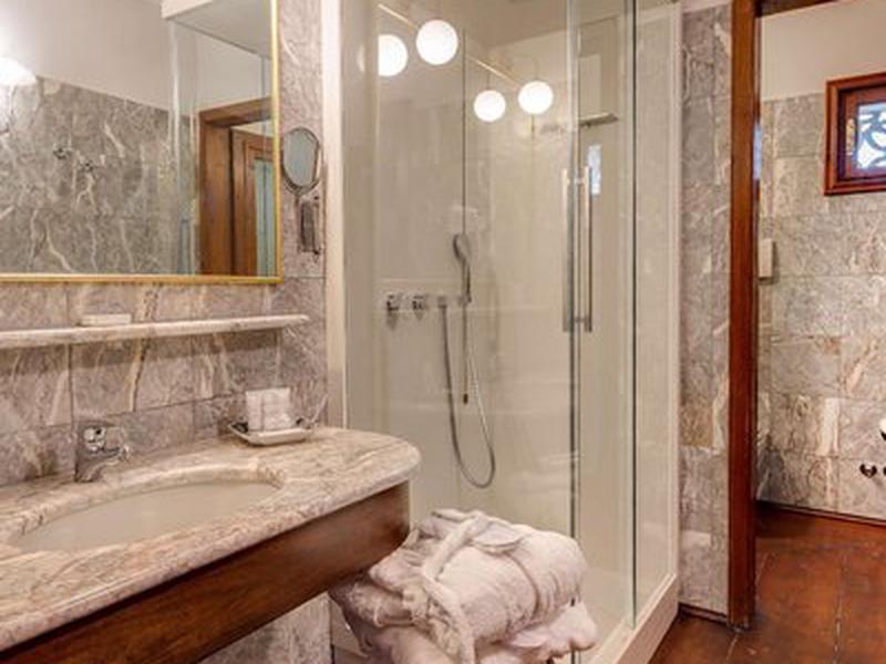 5AC6FC58A24542F14867562D21C270E2