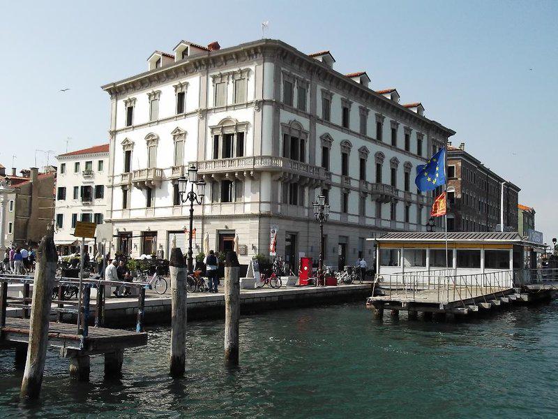 8940ED28F7ACDE0AF5289EA954F8EA3B