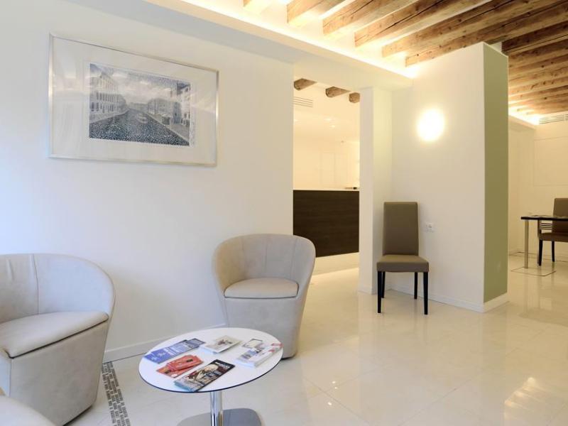 8BF8A8407F1808D23719C0E05629C4AE