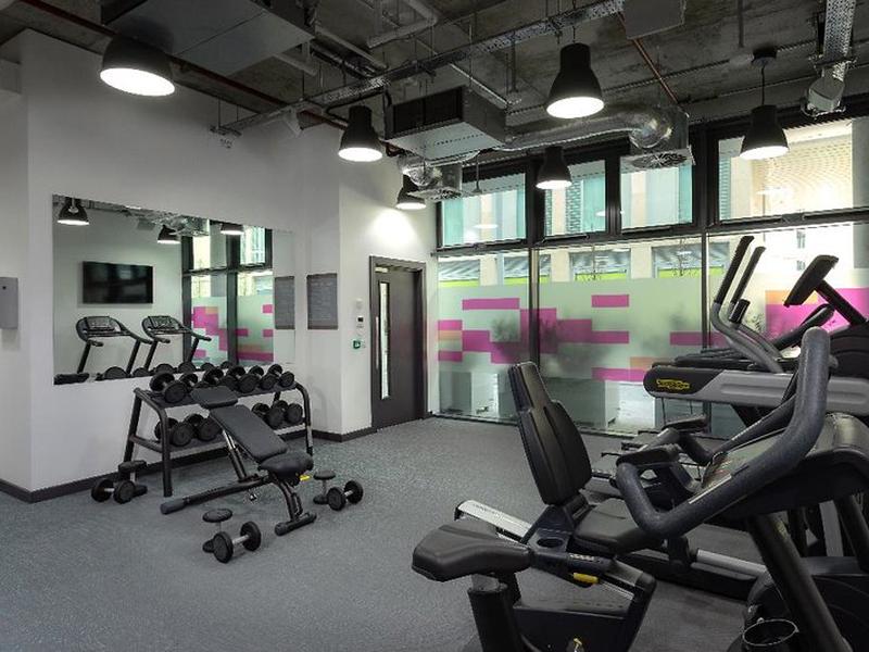 ABD318848D249E34F016169BCB536858