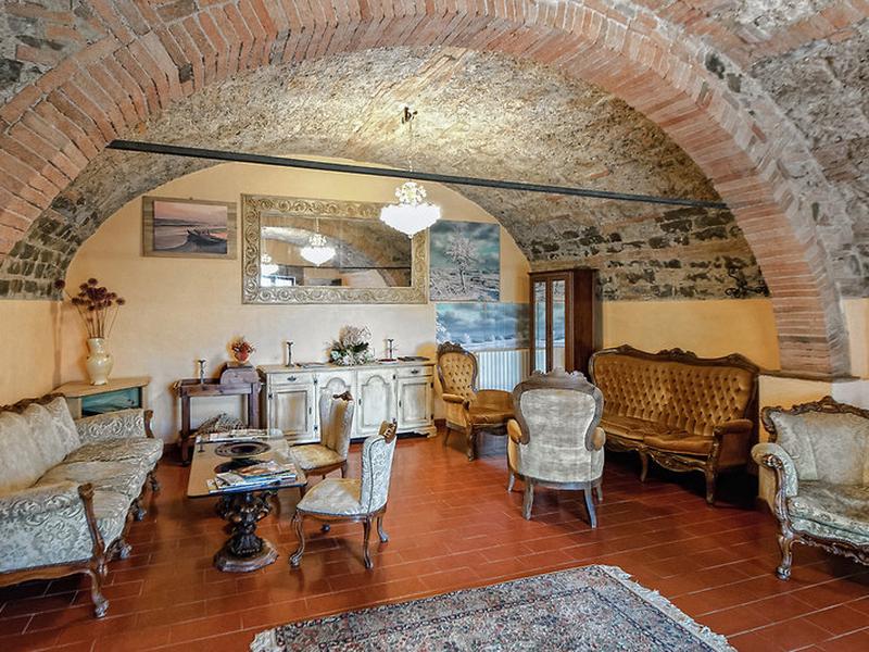 047F1B548BF609A0A735DA1571AEF250