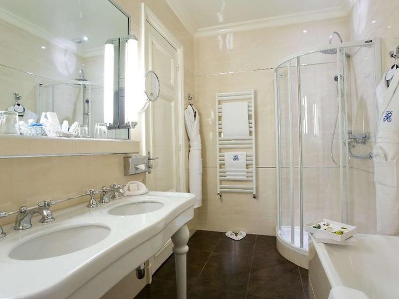 23303492768B019F2C875744D64EE66D