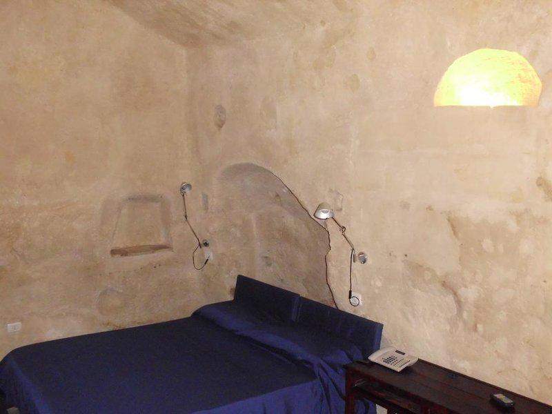 0D05312512D9AC14C5D5BC05BBD6A396