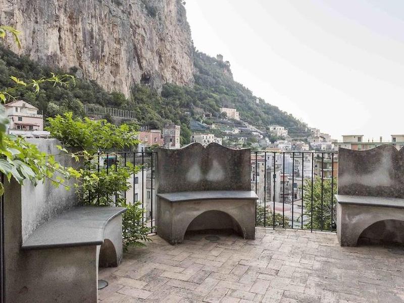 F8B0C11F4214A316635F4AC8C831A5D5