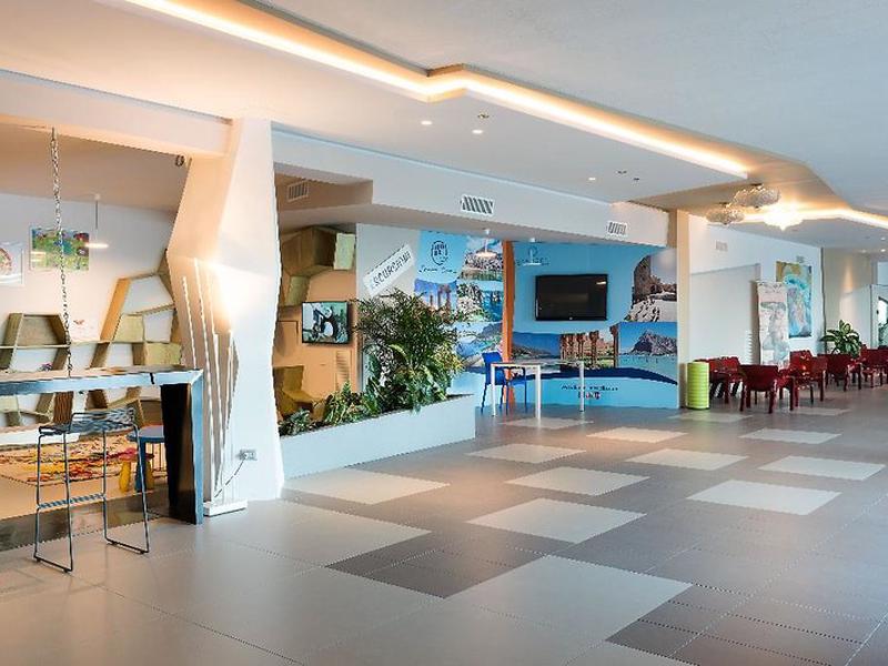 A9C97AB1B2F047F4894C42547F664CD2