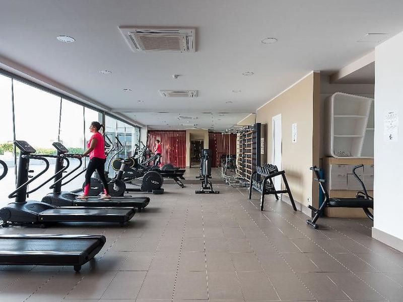 C4F9E6FCBDA064DB9C142D93D18DB3E6