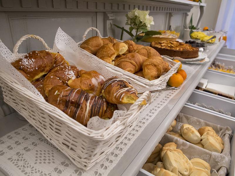 AB2720A82CED363D239FF526CD8A33BB