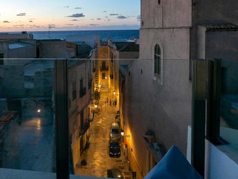 1D7EBB40402C3B895A0503553B7A87FF