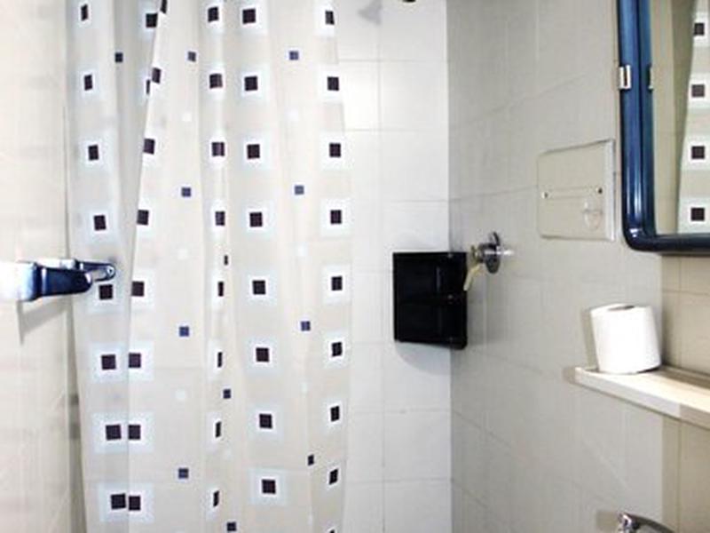 B0AA2B1B0DB0ACA6DF37B832F7D10A72