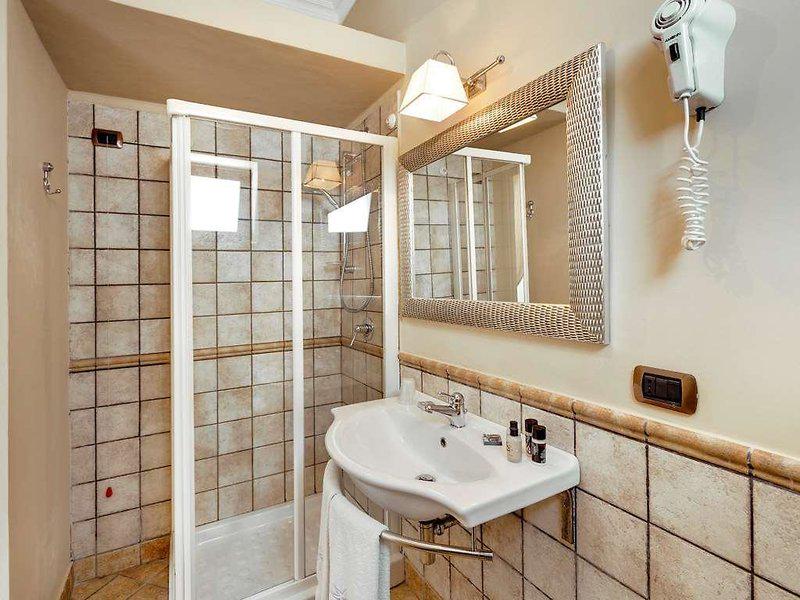 AFAD2C1AE4D6B93442C1C38AB066ECF4