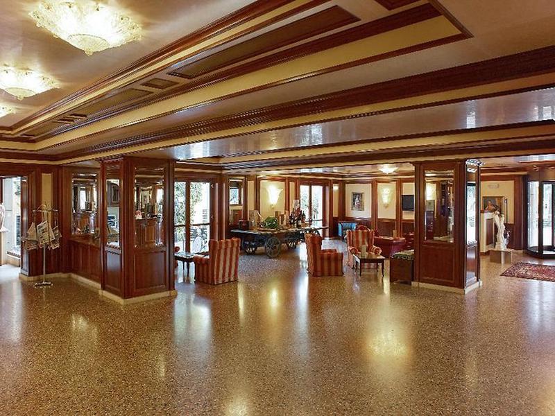 72FAAE7D94B490F80177DCB695E4669A