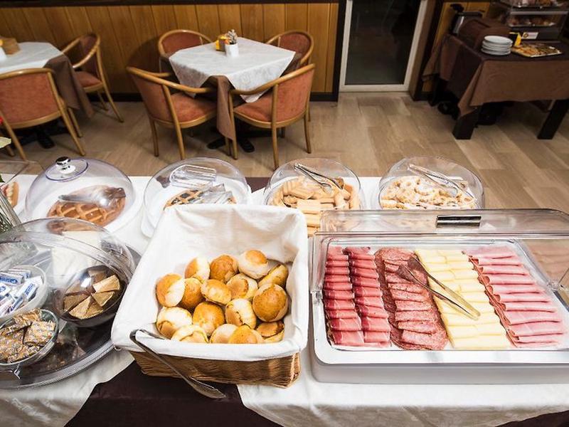 768A3E552D48DF850FCADD9375034DEB