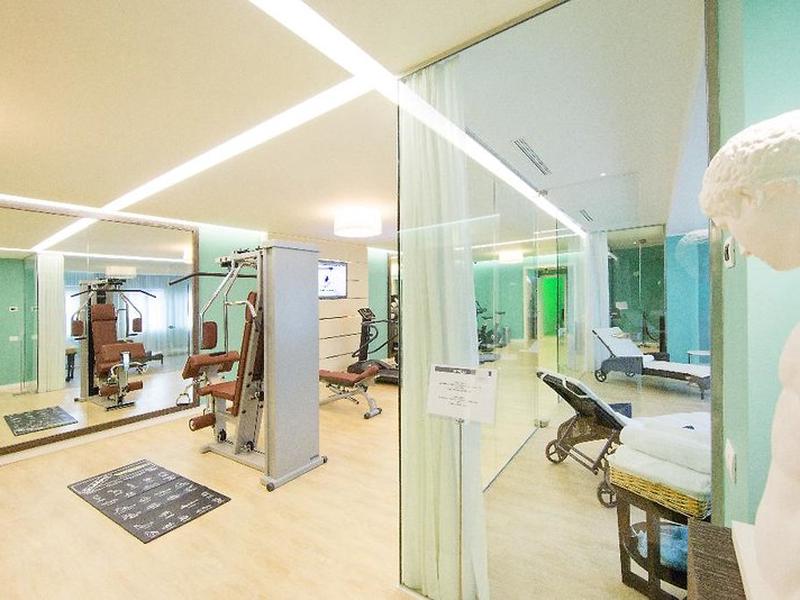 6AC92E11E24E9240D38A25B18664589C