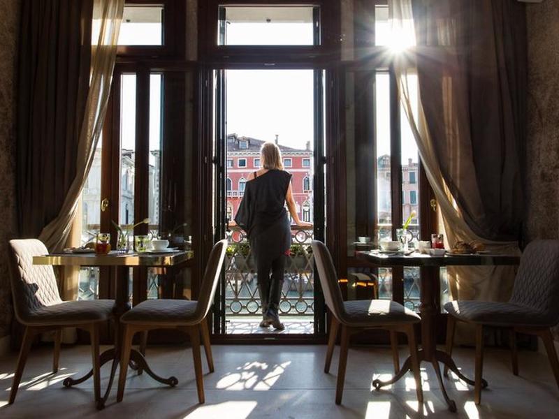 390DC7C7EA4C177288FB6EA8A0E713FA