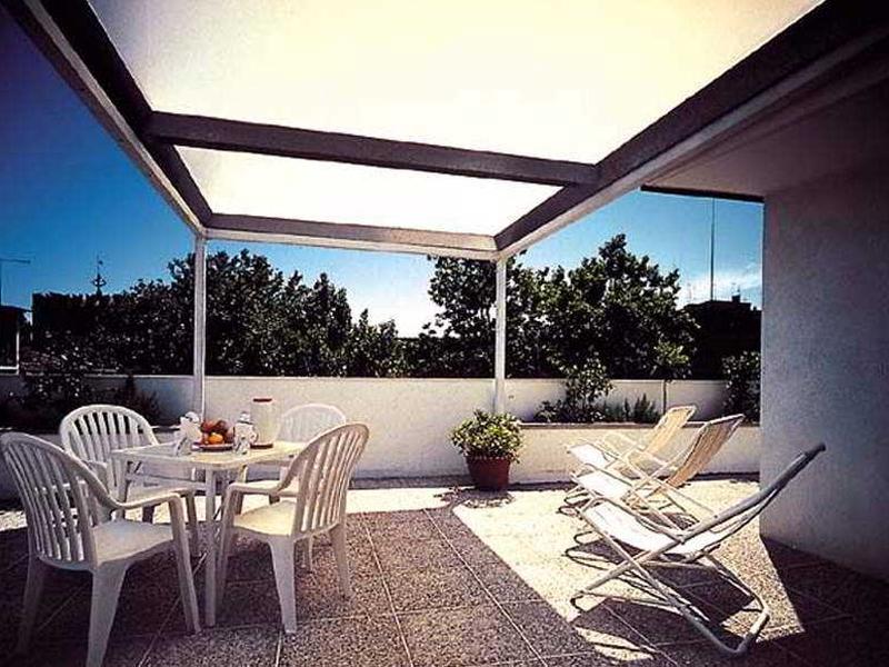 2A1425E57F63B0DF6573387CE2783CF6