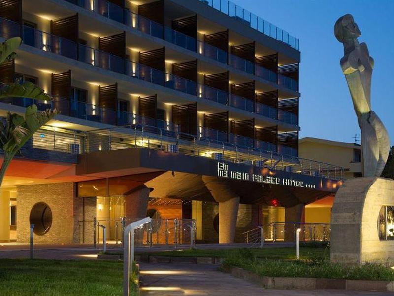 21BD871B950D1C165129D5C26A49A9C3