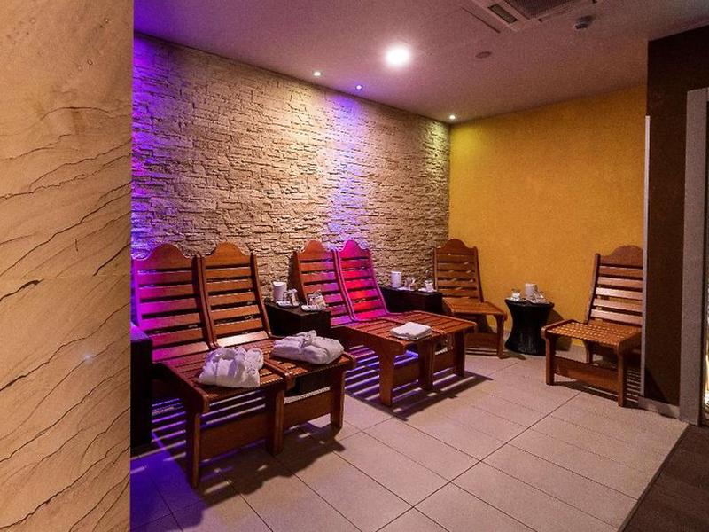 E3C4F4E37147B01833F23E8ECBF2FC11