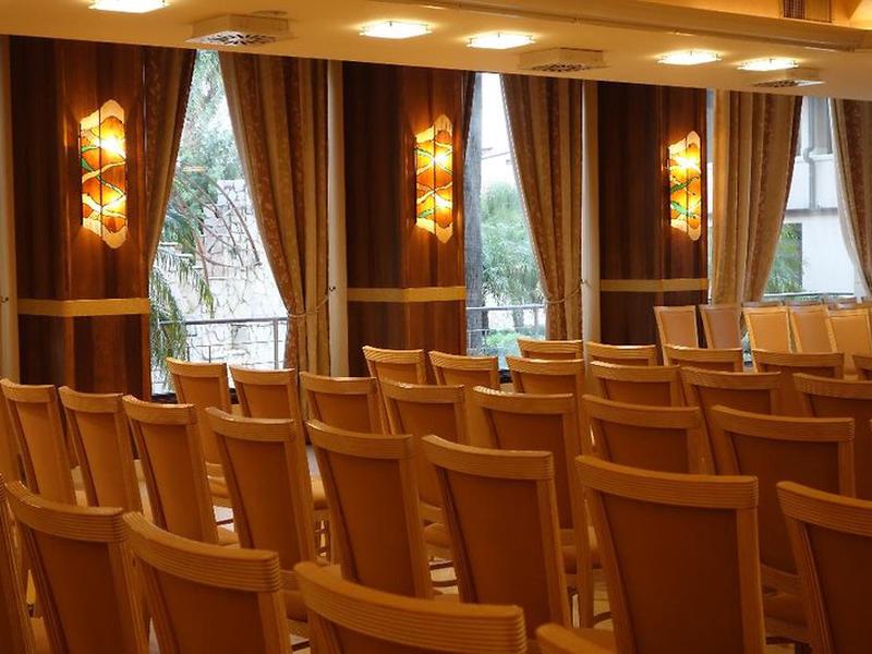 6A0FB5CF0483D9771F4D3926DEF8C743