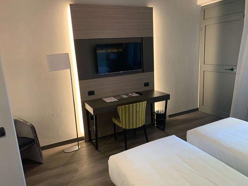 7BC3319E19545C5540C5FA073F11991C