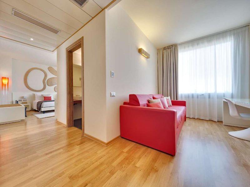 2F8DC31CCEFA96AA904B724950BFD6EE