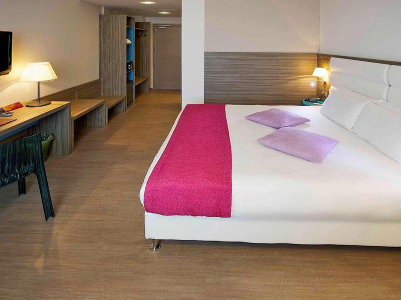 6024284828F8A23BAE8C3F8D141F8B53