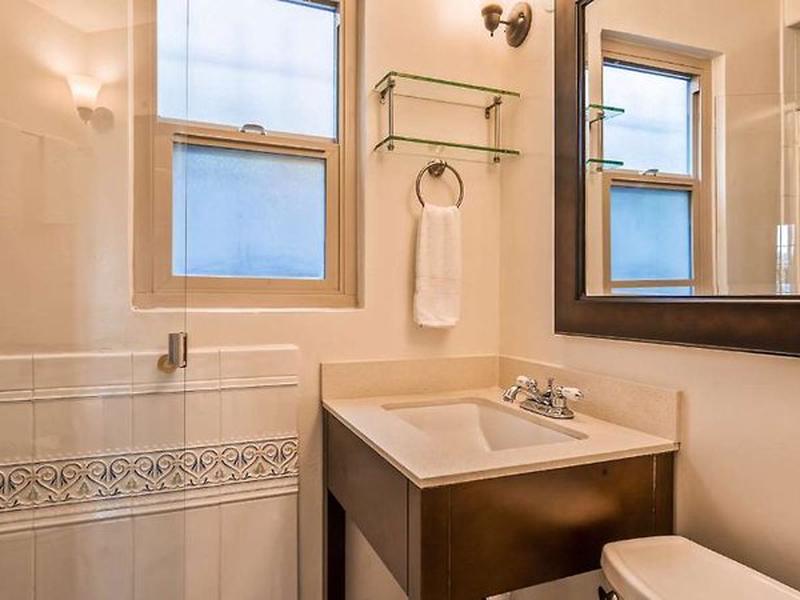 BB7FDCA27A963EC1D1BFA4FE09875AB5