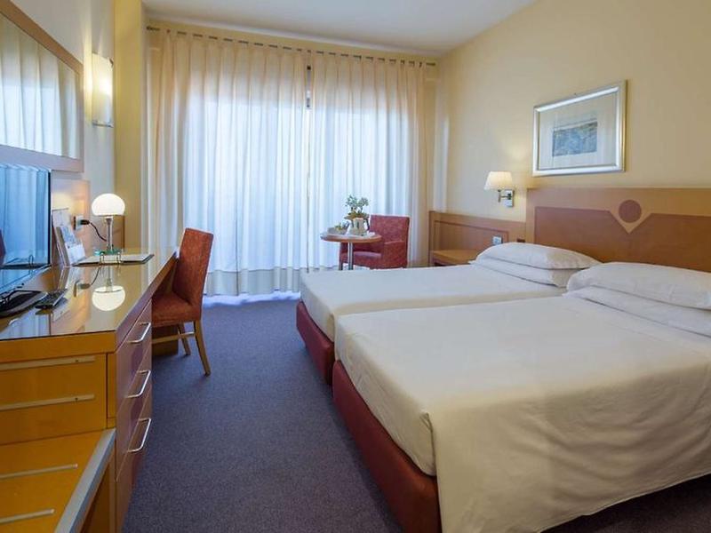 BA9C0F85ACE77975D4FA7646819552E1