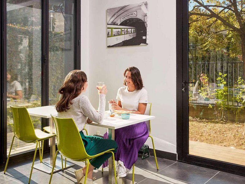 918A2D5D7C12640F4EE31A293C11E683