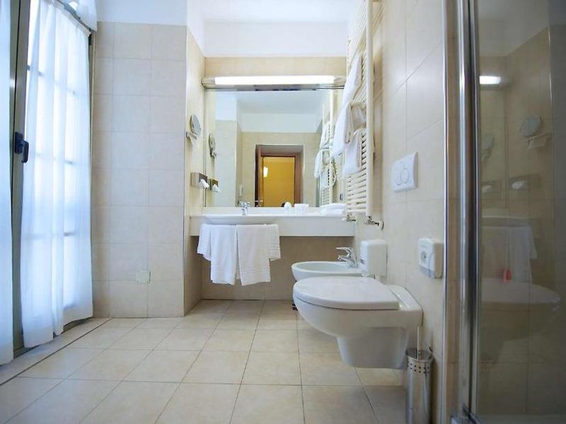 271E9CDCE5BE35CA4A4A8F16F0817FC5