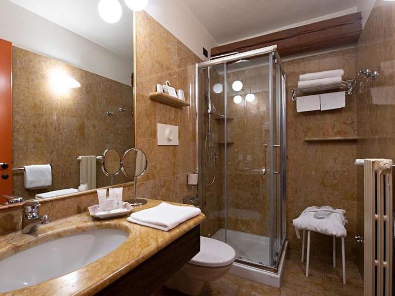 ACC1DB65435F6A43962B56C112BE1227