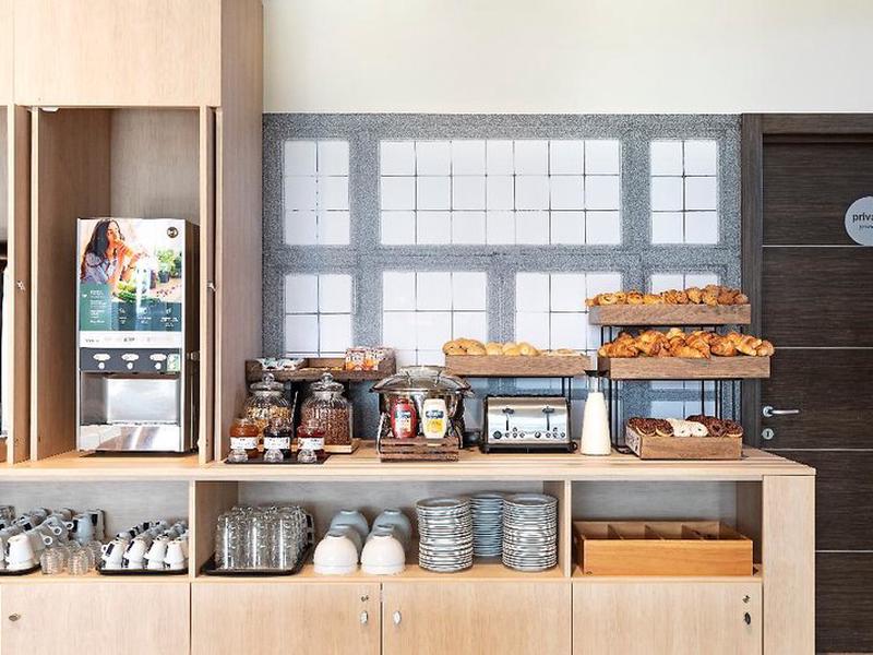 B2B74245AA37049B5A893E054006623D