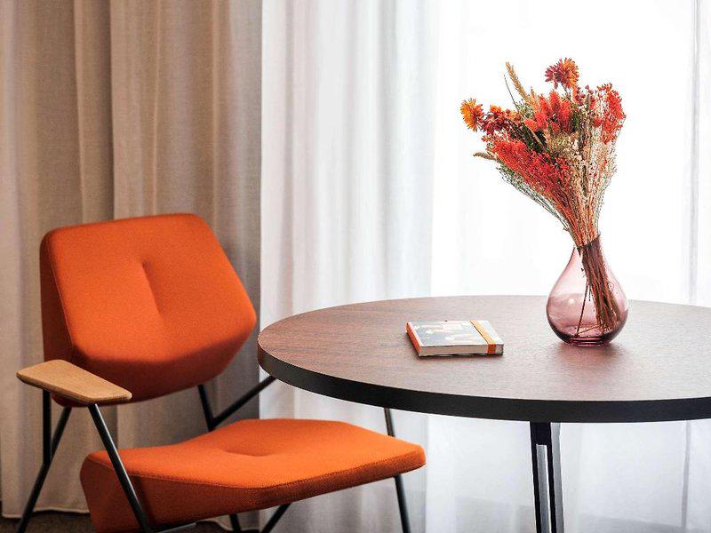 D9217DBC9D65E6C5327EB75C176C7DD3