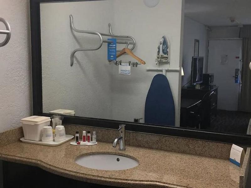 FCEF0EAECA5B6D59A6664ED71C6D1463