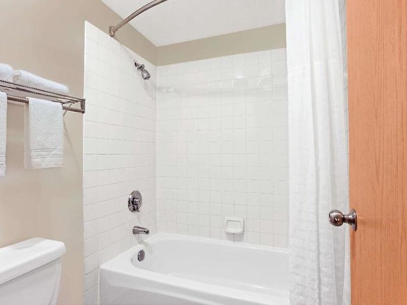 DE44B5C3CF526EF5A8F0990EF342531A