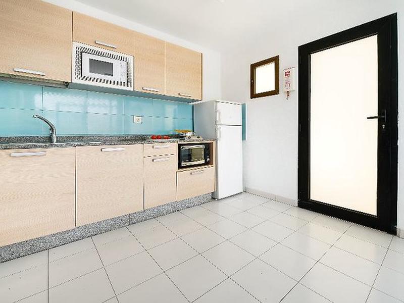 A98463F1932B5879887A840343D49CDE