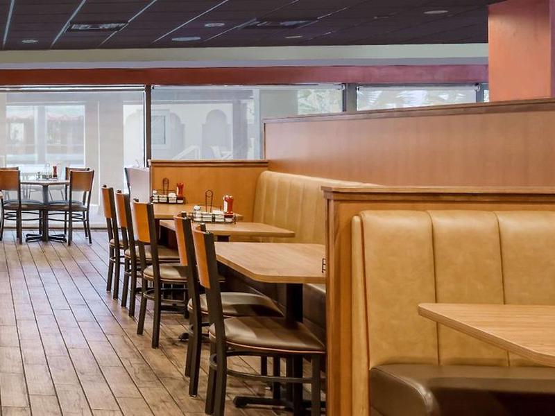 D413AE37FB7F100FE9C9D8B328A59FD2