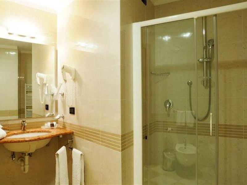 76D7E5B2ED83126E185E1B7D5B33834A