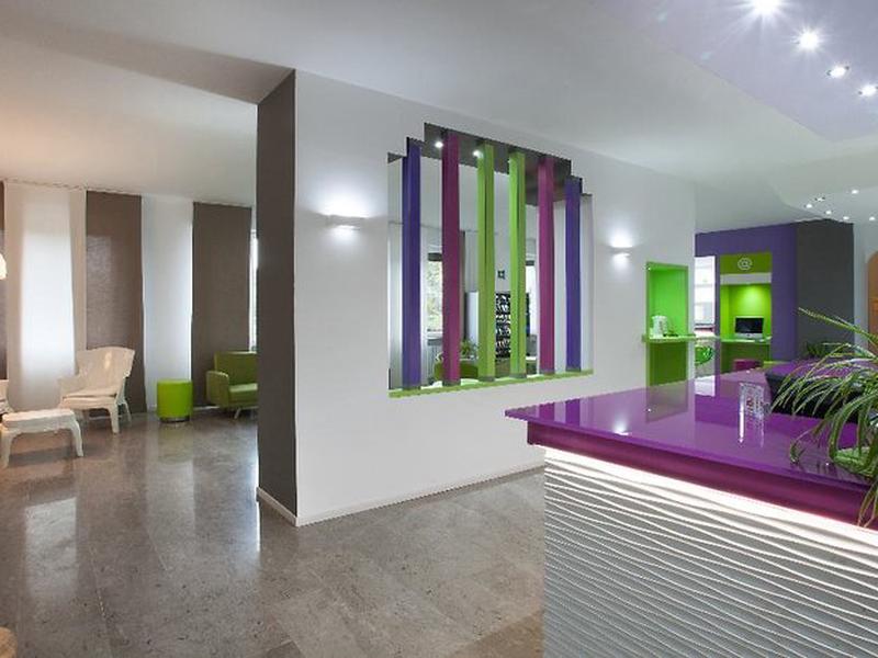 129C2C7E808DAE3D94681DB0A4697DA8