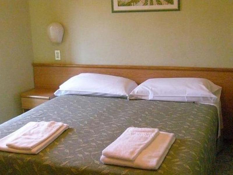 176D2F2718D9AAB086A3ADB5BFE9129E