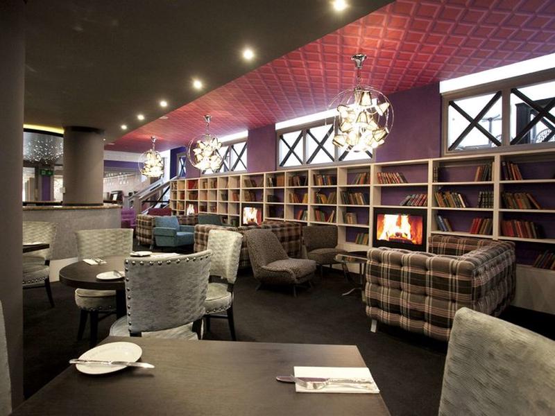 0D841A125E43A3D5604541348A3E2977