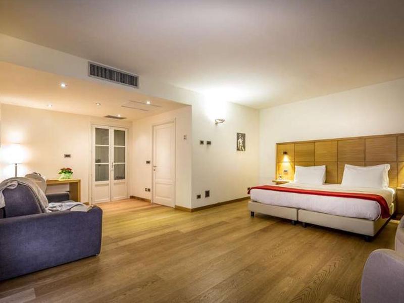 E23C63A3EE03830735D159192F56FCC9