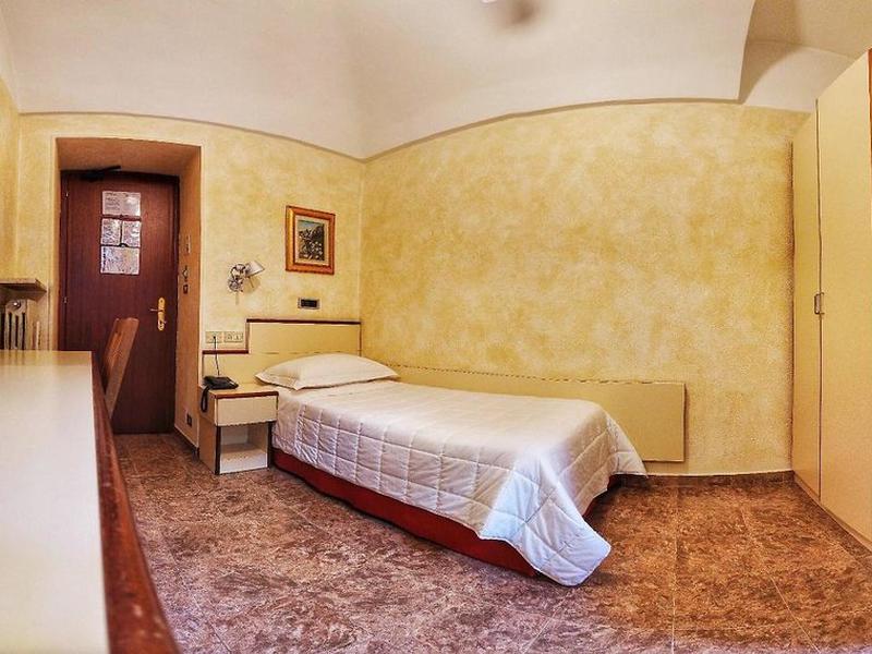 74C6CD010590305AF65C7323266A4DB5