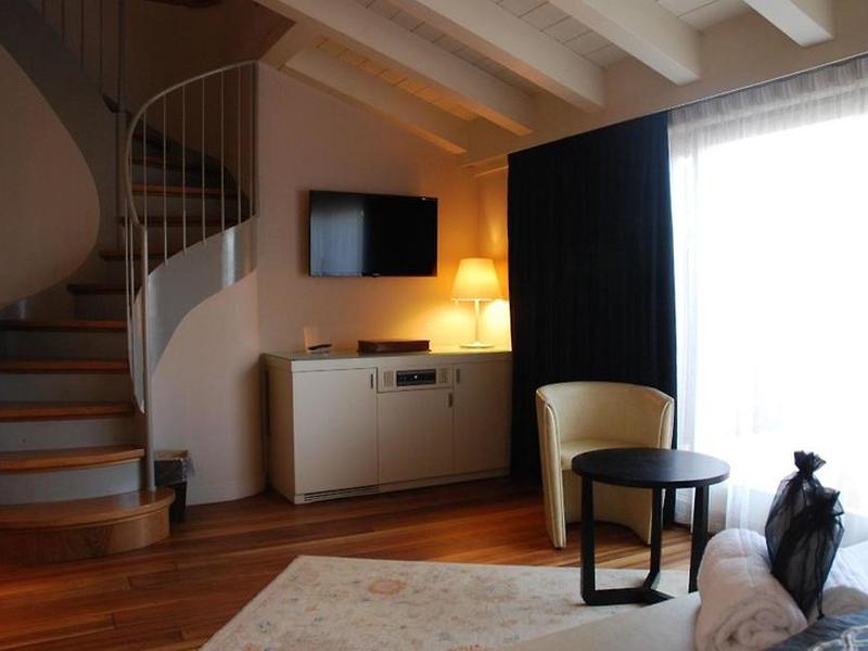 F171497641835B31803D763299B04F03