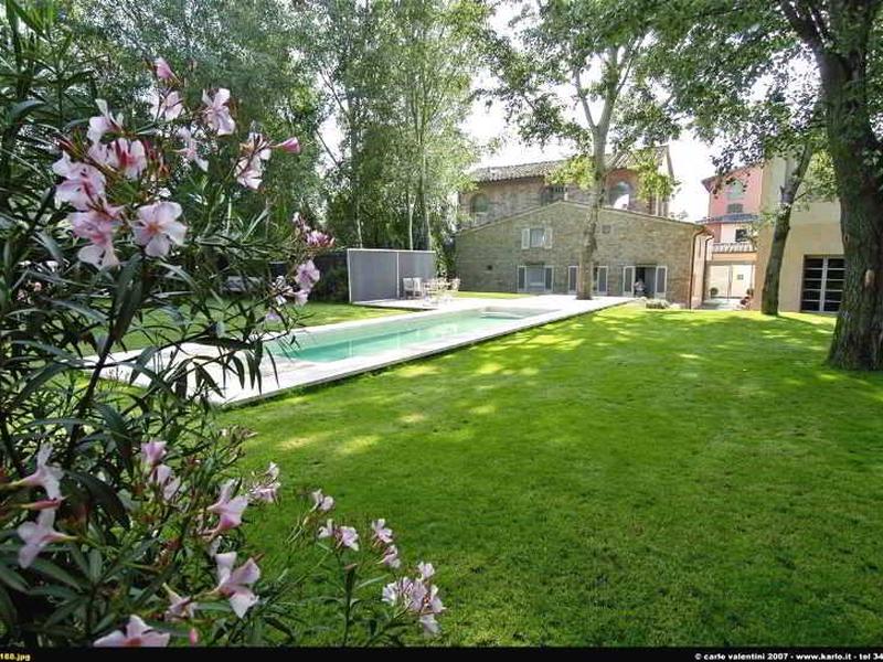 CB13FD61BCE98E4B4A52489190ACE64A